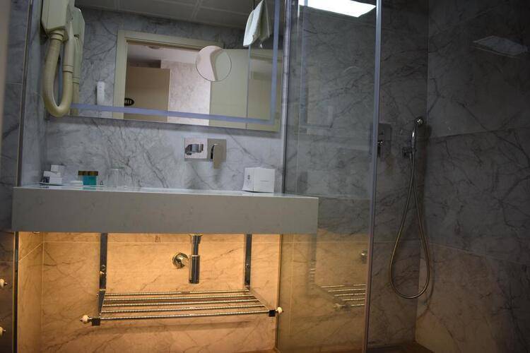 Euro Plaza Hotel