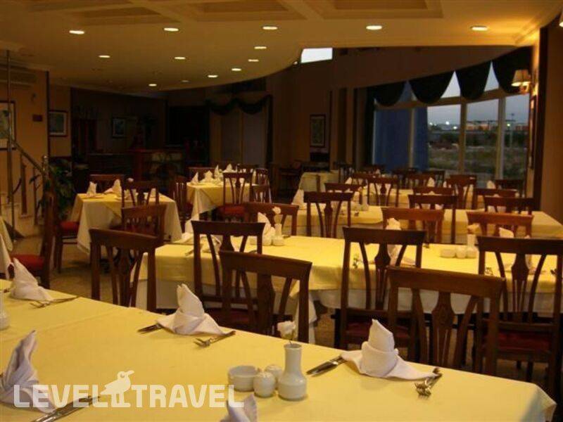 Фотография Riviera Suite Hotel