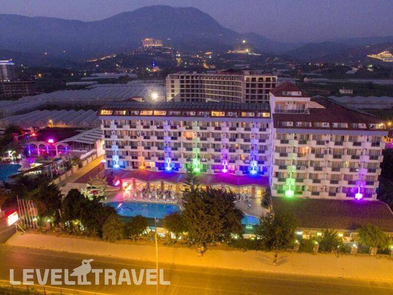 Фотография First Class Hotel
