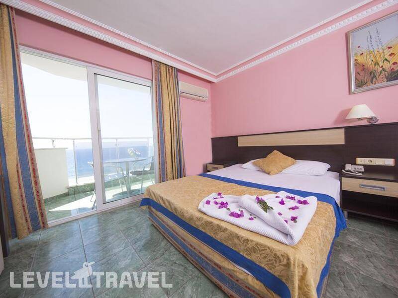 Фотография First Class Hotel