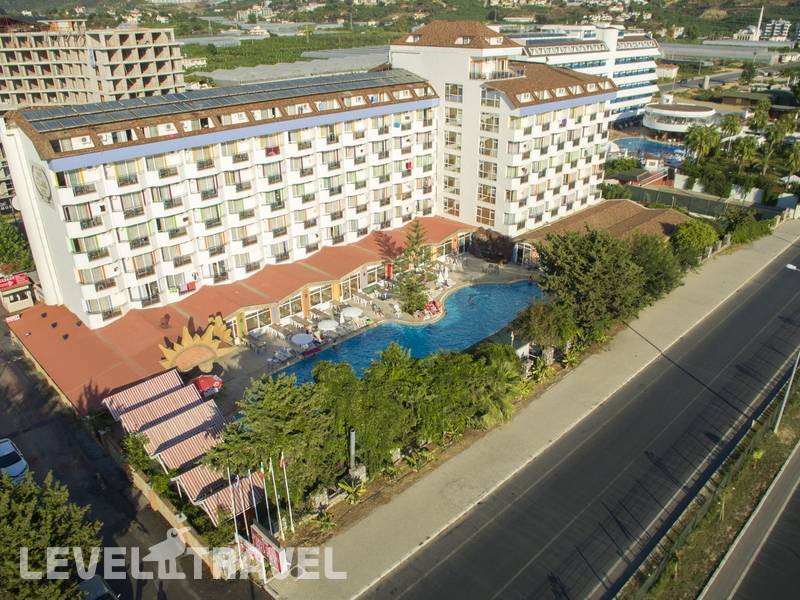 Фотография First Class Hotel