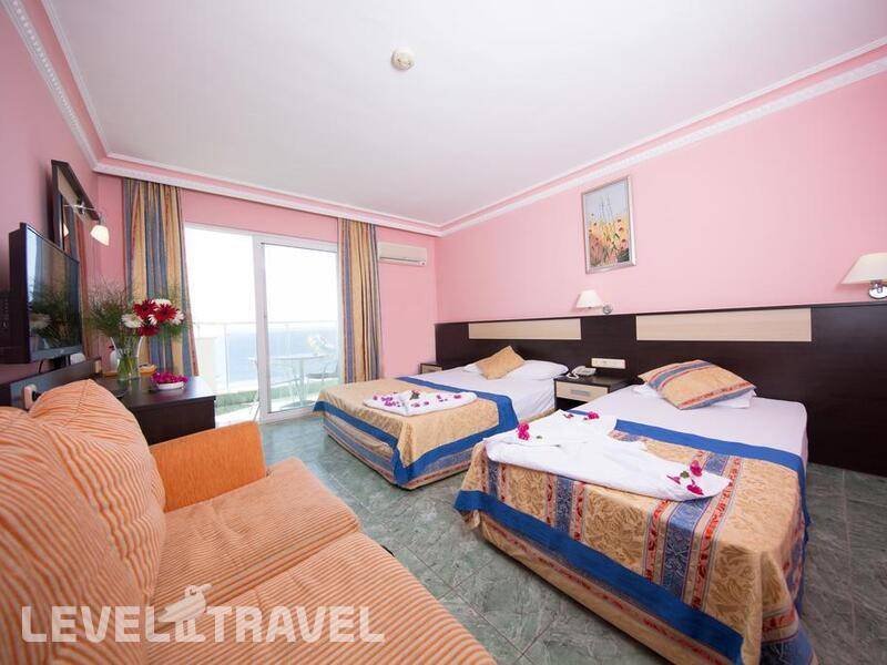 Фотография First Class Hotel