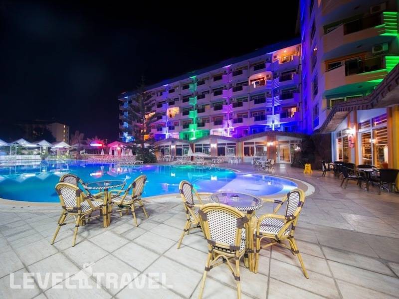 Фотография First Class Hotel