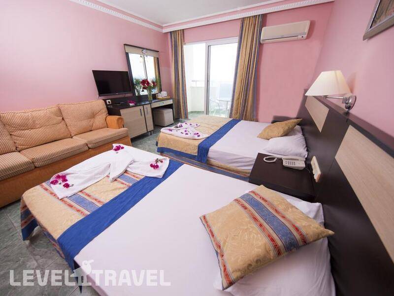 Фотография First Class Hotel