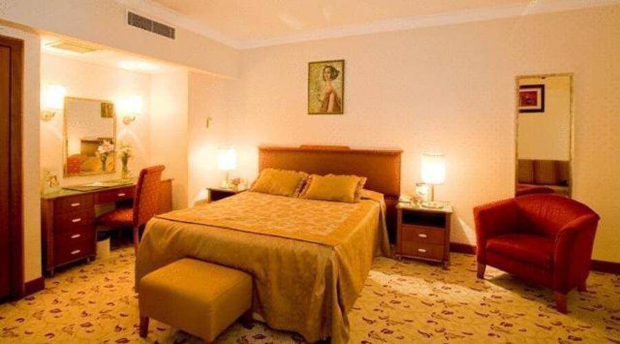 Green Park Merter Hotel