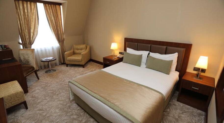 Green Park Merter Hotel