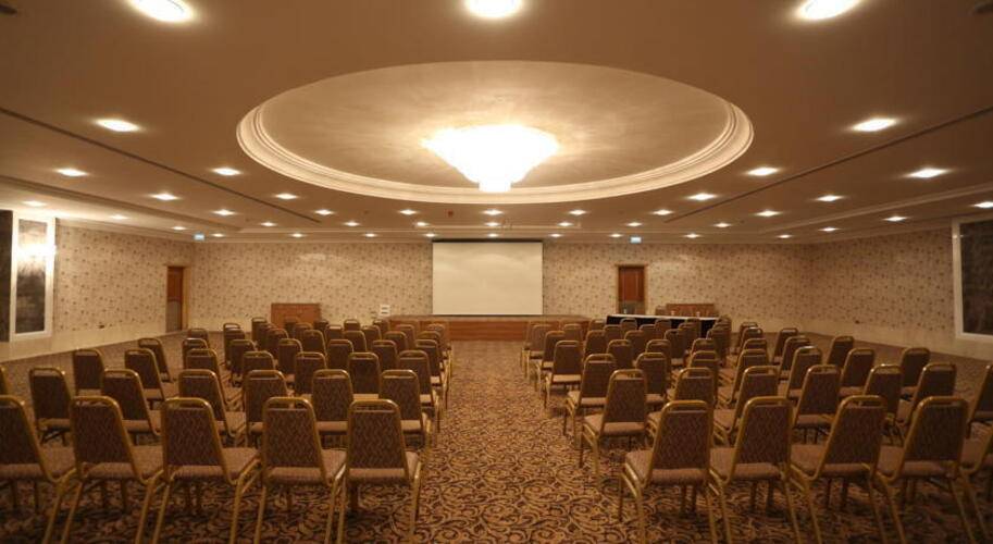 Green Park Merter Hotel