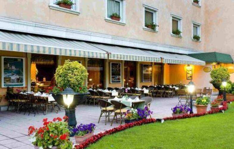 Green Park Merter Hotel