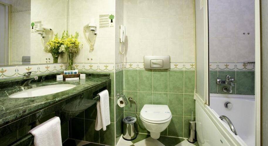 Green Park Merter Hotel