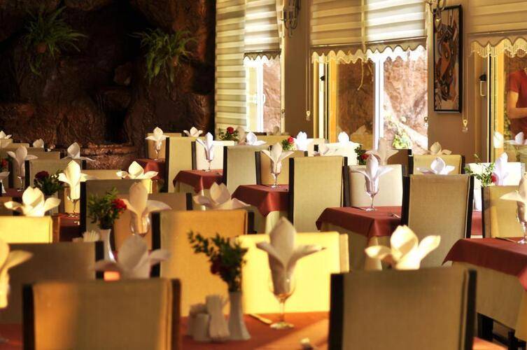 Klas Hotel