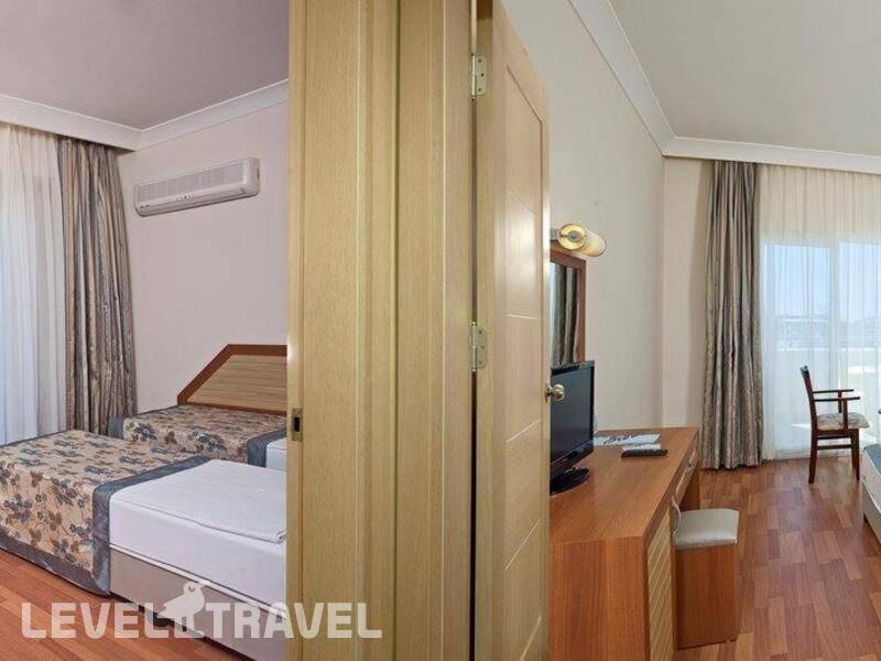 Фотография Villa Sunflower Beach Hotel (Ex. Titan Garden)