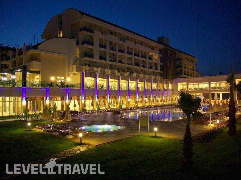 Фотография Titan Select Hotel