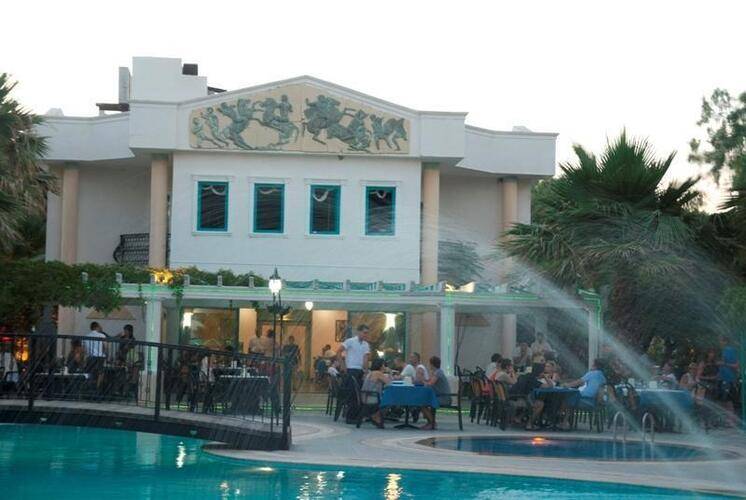 Grand Levent Hotel