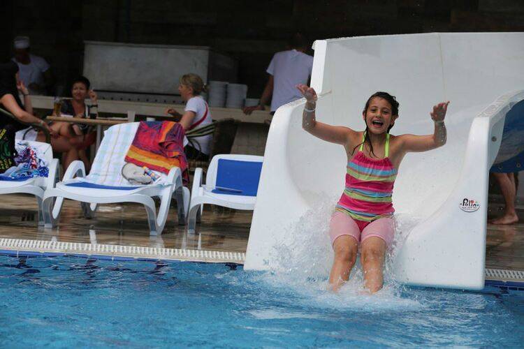 Blue Wave Suite Hotel