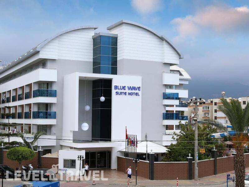 Фотография Blue Wave Suite Hotel