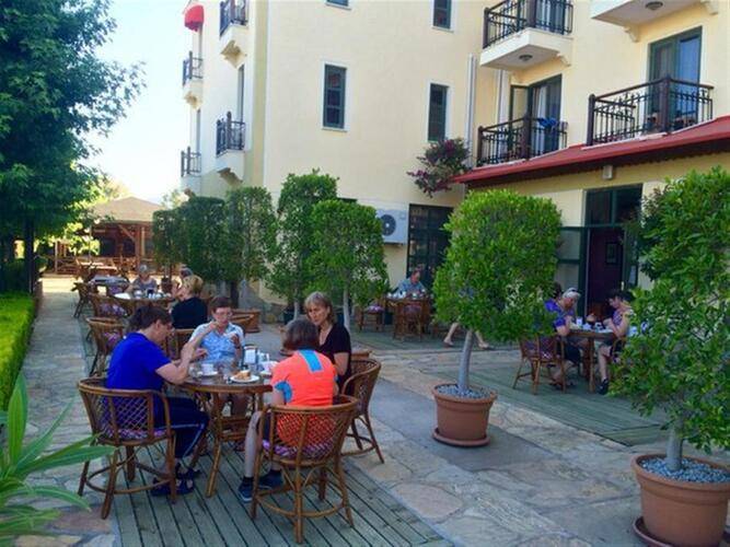 Harman Hotel