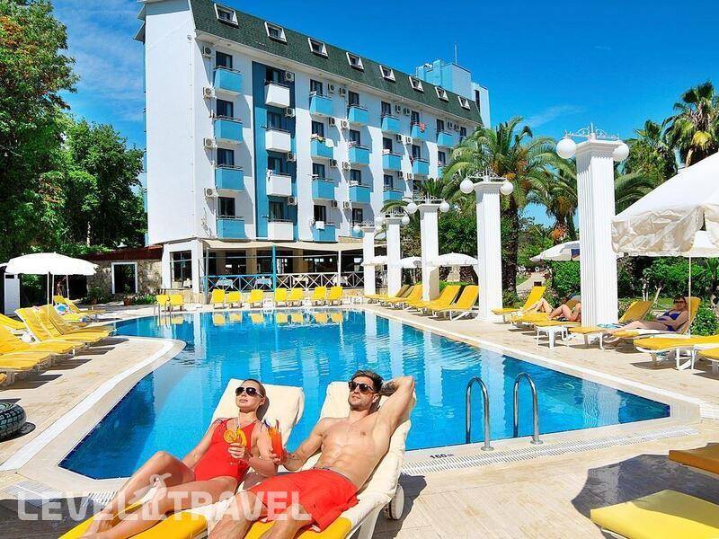 Фотография Club Aqua Plaza Hotel