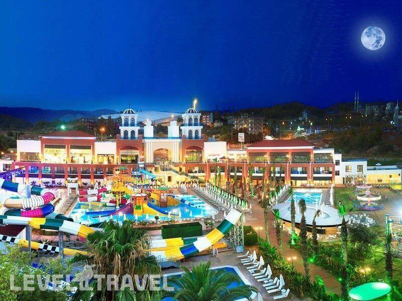 Фотография Club Aqua Plaza Hotel