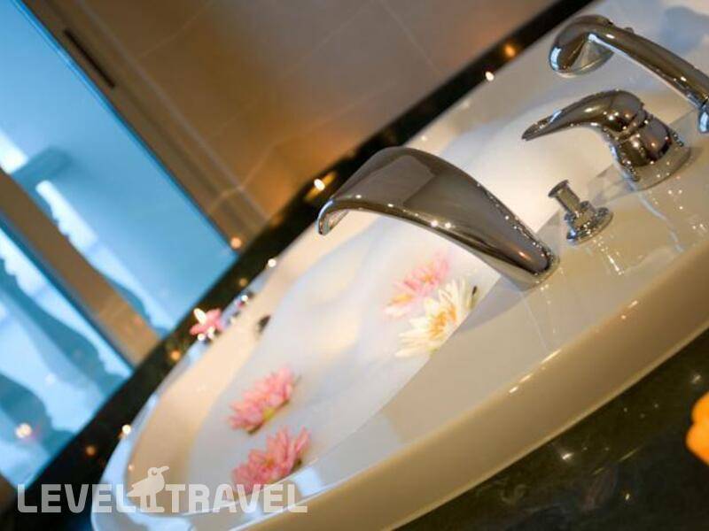 Фотография Crowne Plaza Antalya Hotel