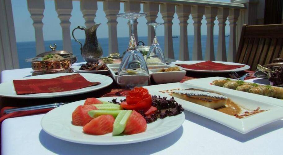 Crowne Plaza Antalya Hotel