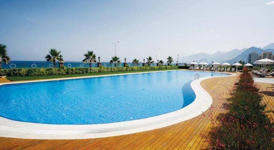 Crowne Plaza Antalya Hotel