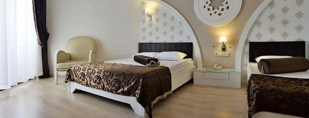 Side Royal Paradise Hotel