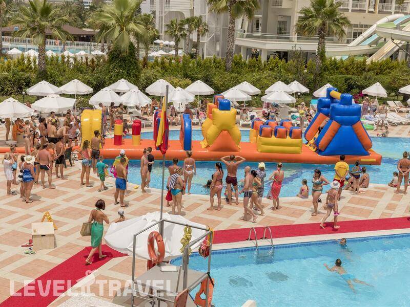 Фотография Holiday Garden Resort