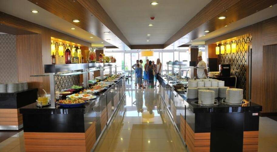 Aes Club Hotel