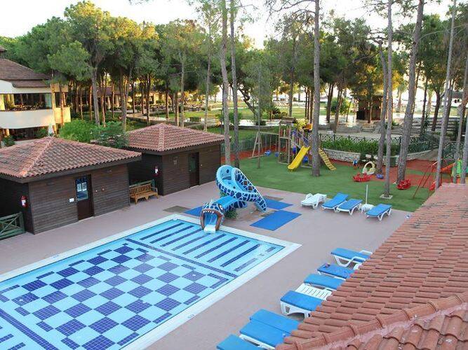 Champion Holiday Village