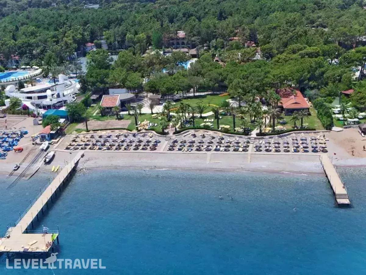 Champion Holiday Village