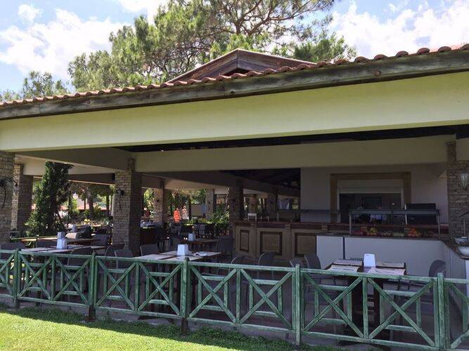 Champion Holiday Village