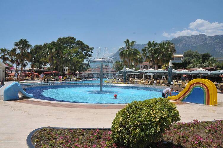 Club Boran Mare Beach Hotel