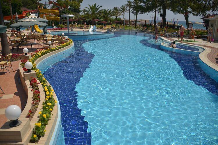 Club Boran Mare Beach Hotel