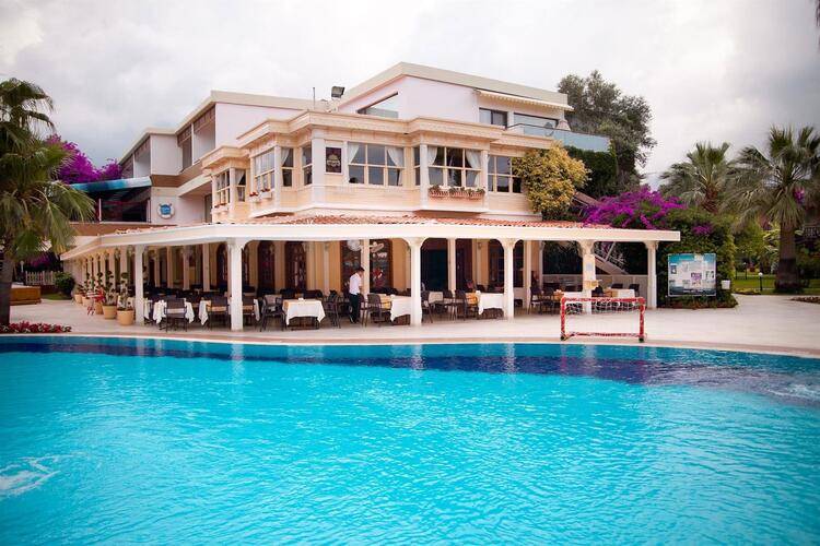 Club Boran Mare Beach Hotel