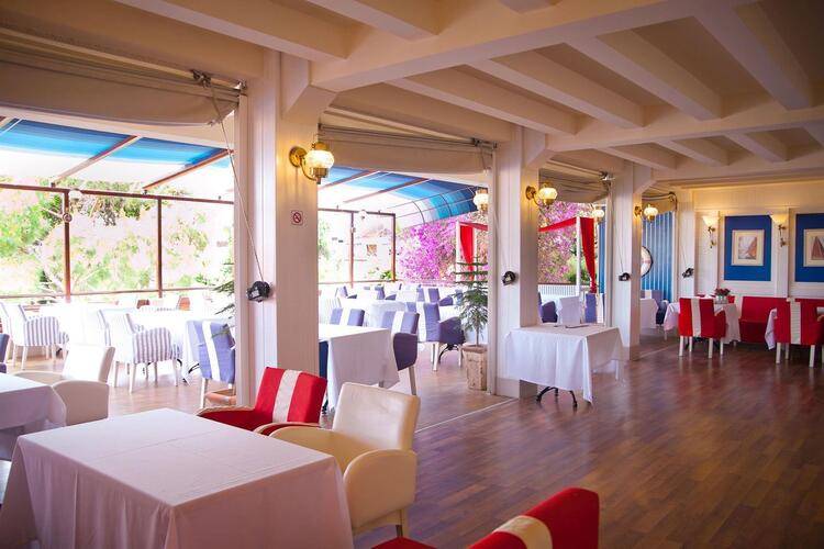 Club Boran Mare Beach Hotel