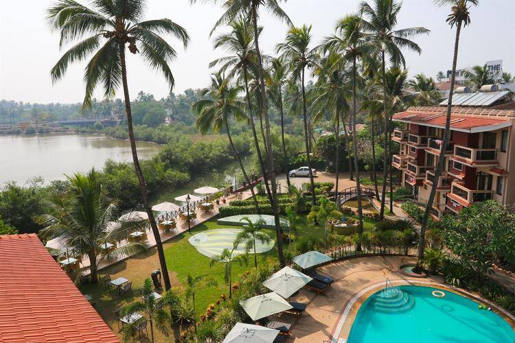 Lazy Lagoon Sarovar Portico Suites