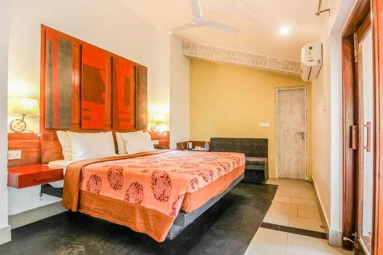 Casa Vagator Hotel