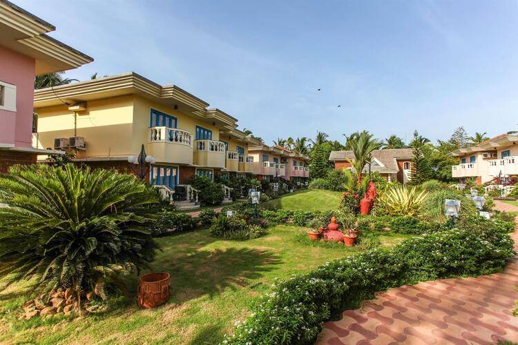 Coconut Grove Hotel