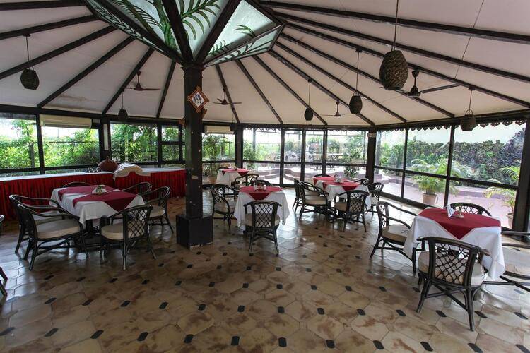 Coconut Grove Hotel