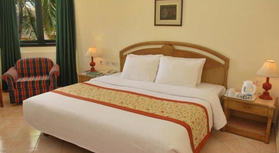 Whispering Palms Beach Resort