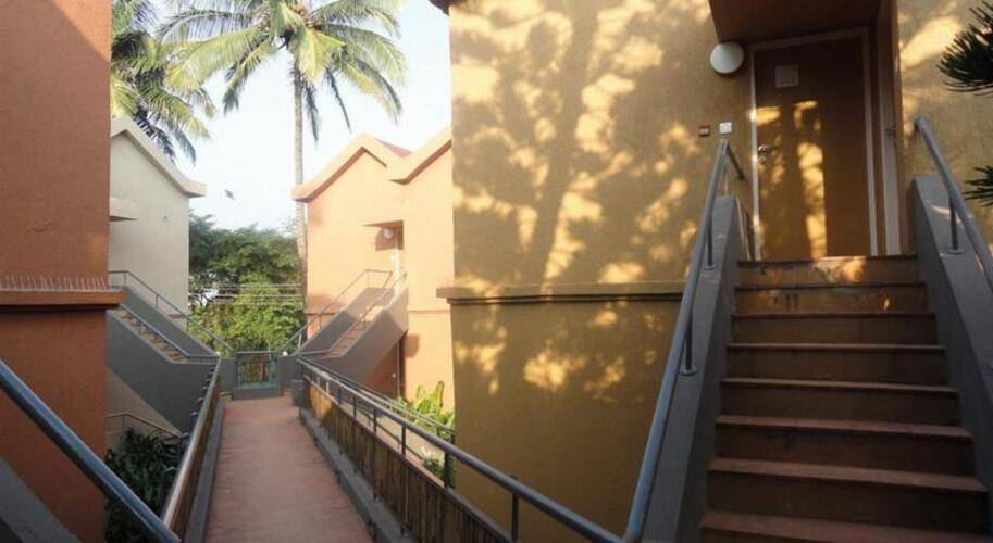 Whispering Palms Beach Resort
