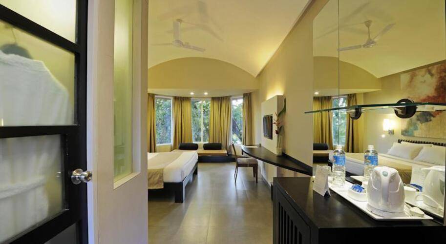 Whispering Palms Beach Resort