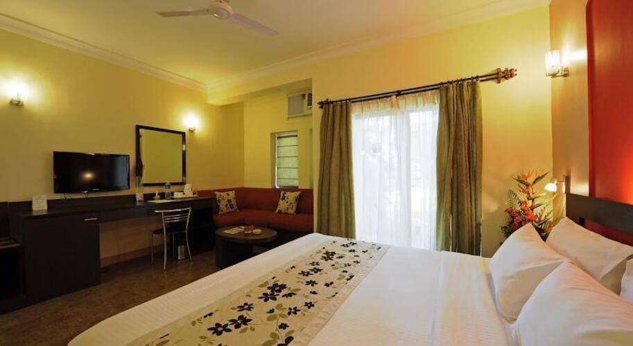 Whispering Palms Beach Resort