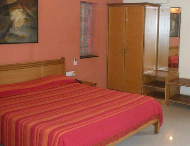 Renzos Inn Hotel