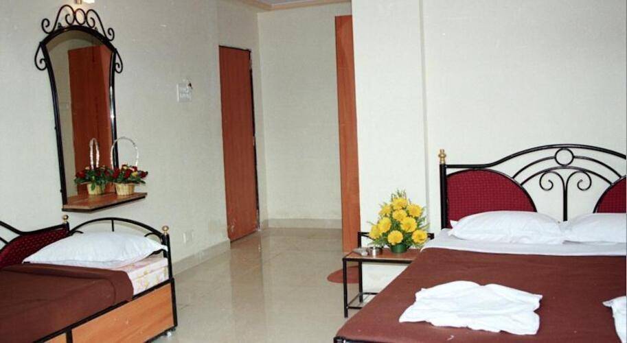 Rahi Coral Beach Resort