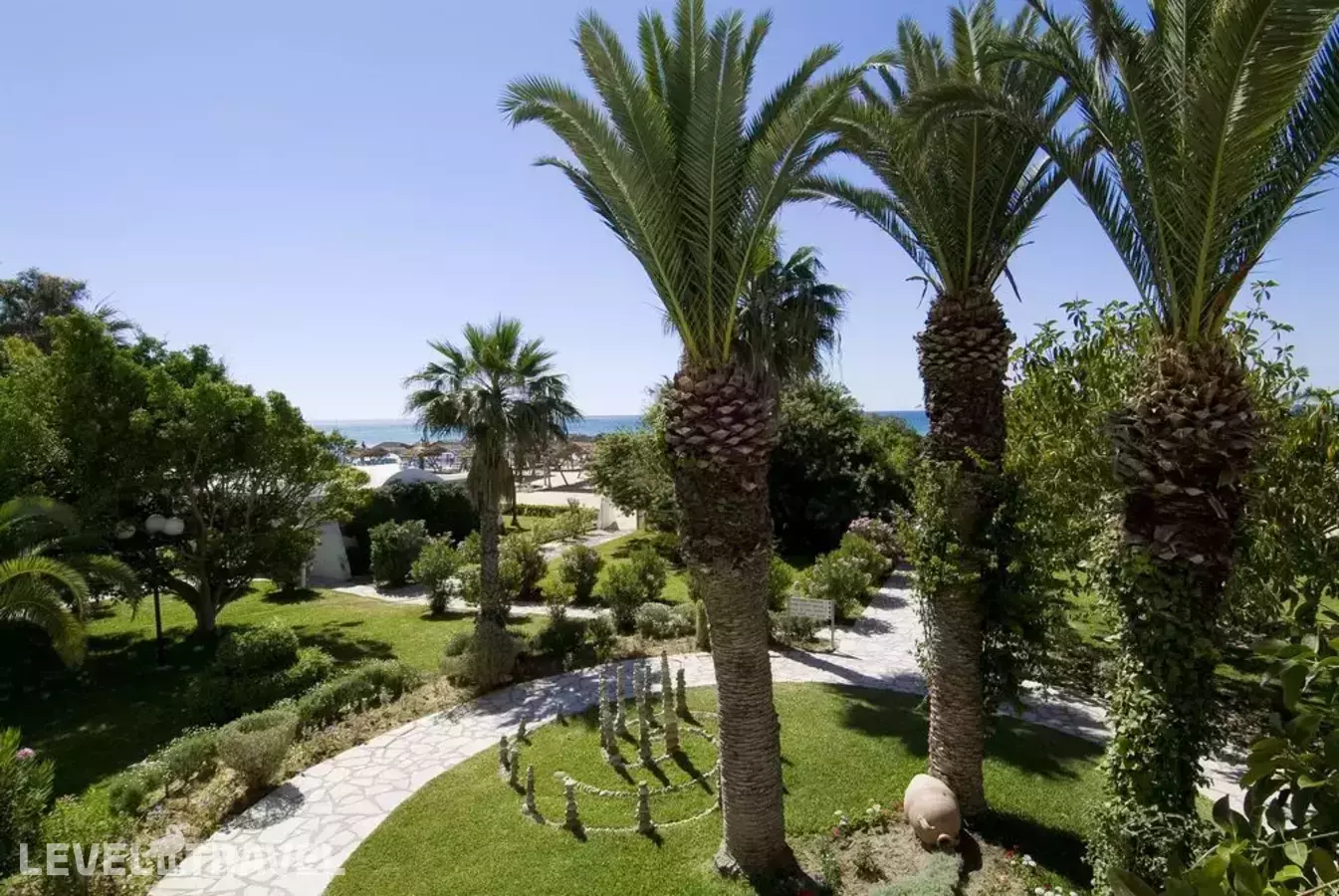 Les Orangers Beach Resort & Bungalows