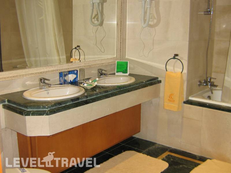 Фотография Novostar Nahrawess Thalasso & Waterpark Resort