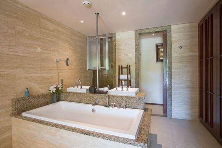 Constance Ephelia Resort