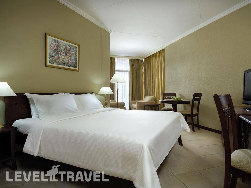 Фотография Berjaya Beau Vallon Bay Beach Resort & Casino