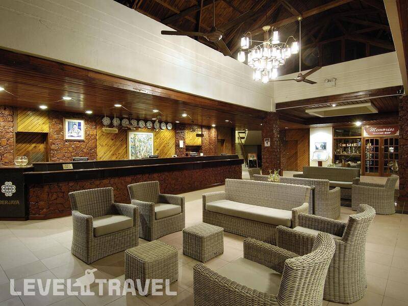 Фотография Berjaya Beau Vallon Bay Beach Resort & Casino